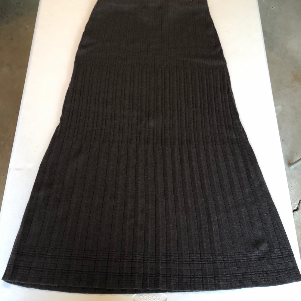 Bloomingdale’s Ribbed/Accordion Pleated Skirt